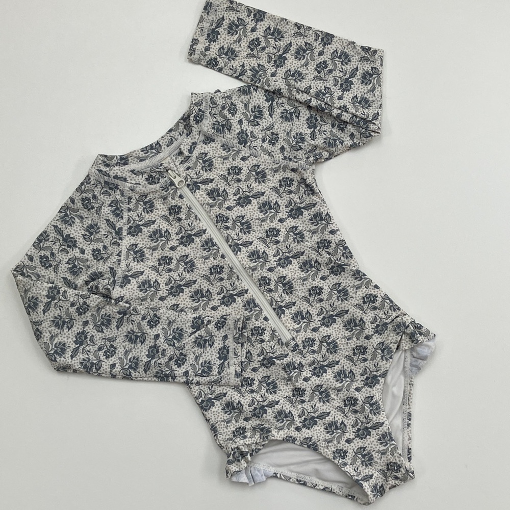 Rylee + Cru Rash Guard Swimsuit (size 4-5)